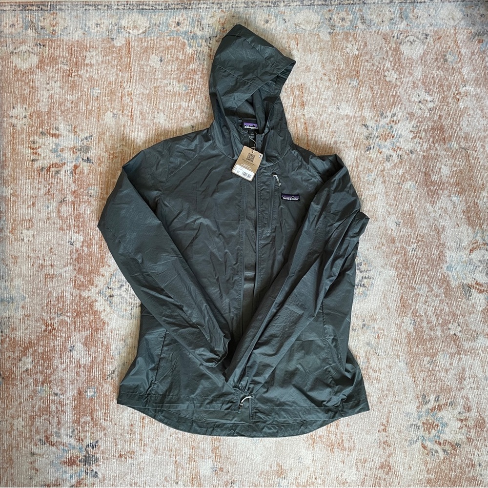 NWT Patagonia Women’s Houdini in Nouveau Green